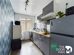 immeuble à la vente -   79000  NIORT, surface 112 m2 vente immeuble - UBI480055373